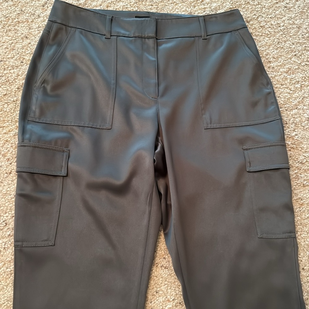 WHIE HOUSE BLACK MARKET “Satin” Cargo Pants. Size 10.